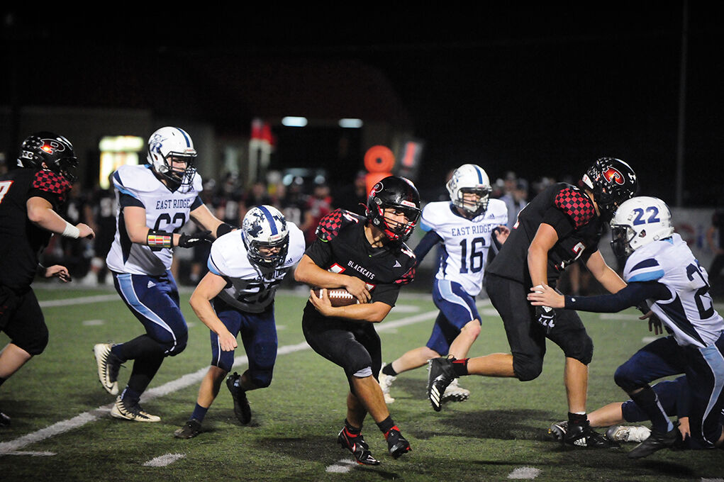 9-29 pburg Carter Akers (rushing).jpg